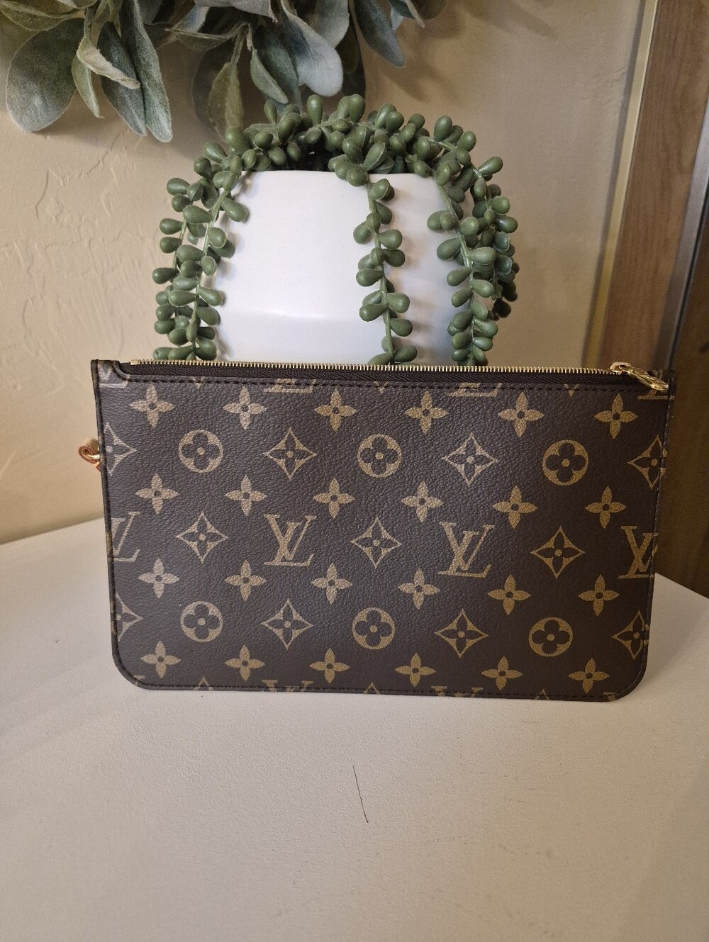 Louis Vuitton Pouchette - Picture 2 of 8